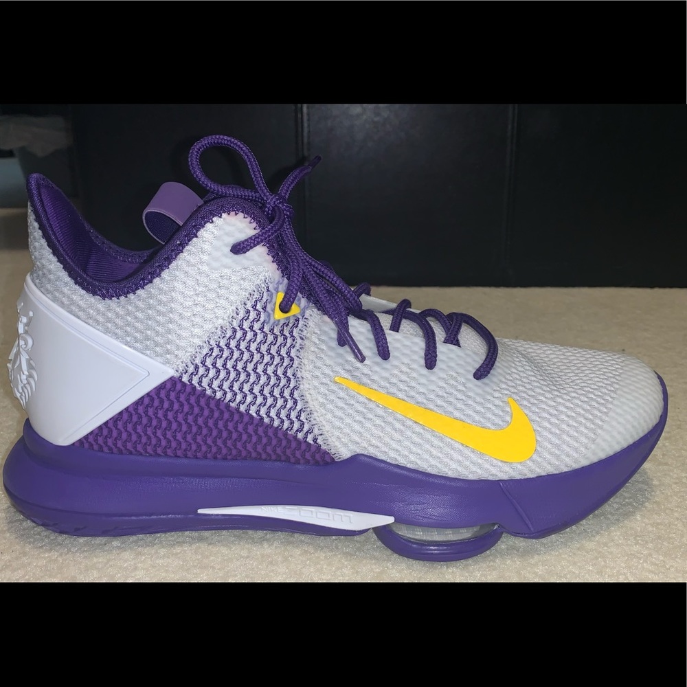 Nike Lebron Witness IV White / Amarillo, Purple